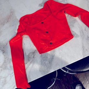 Cropped long sleeve top